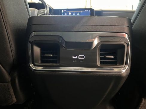 Used 2022 Chevrolet Silverado 1500 LTZ w/ Max Trailering Package AWD/4WD image 10