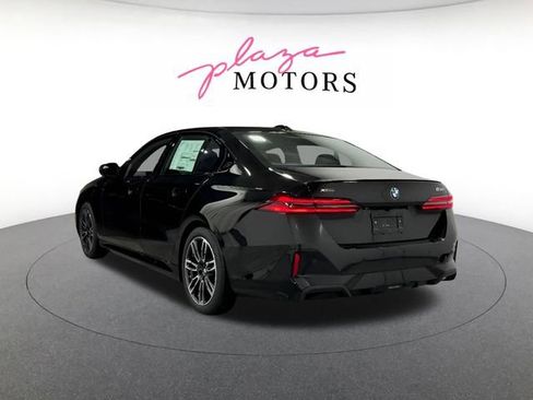 New 2026 BMW 530i xDrive w/ M Sport Package AWD/4WD image 4