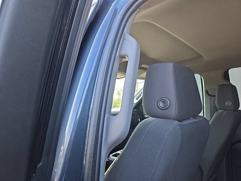 Used 2021 Chevrolet Silverado 1500 Custom AWD/4WD image 86