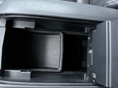 Certified 2020 Toyota Highlander XLE image 24