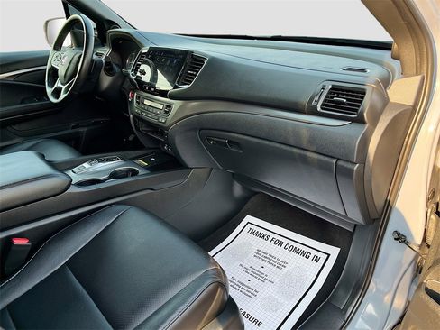 Used 2024 Honda Passport EX-L image 29