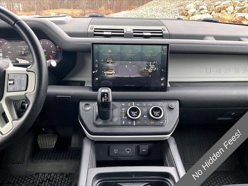 Used 2024 Land Rover Defender 110 SE AWD/4WD image 29