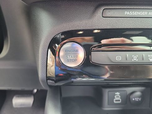 New 2025 Ford Escape ST-Line w/ Equipment Group 301A image 19