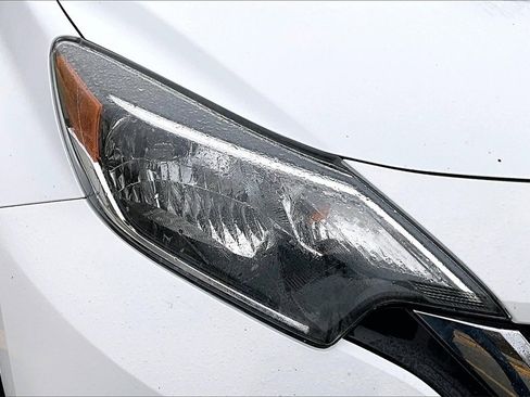 Used 2019 Nissan Versa Note SV image 29