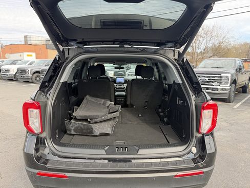 Certified 2023 Ford Explorer XLT AWD/4WD image 7