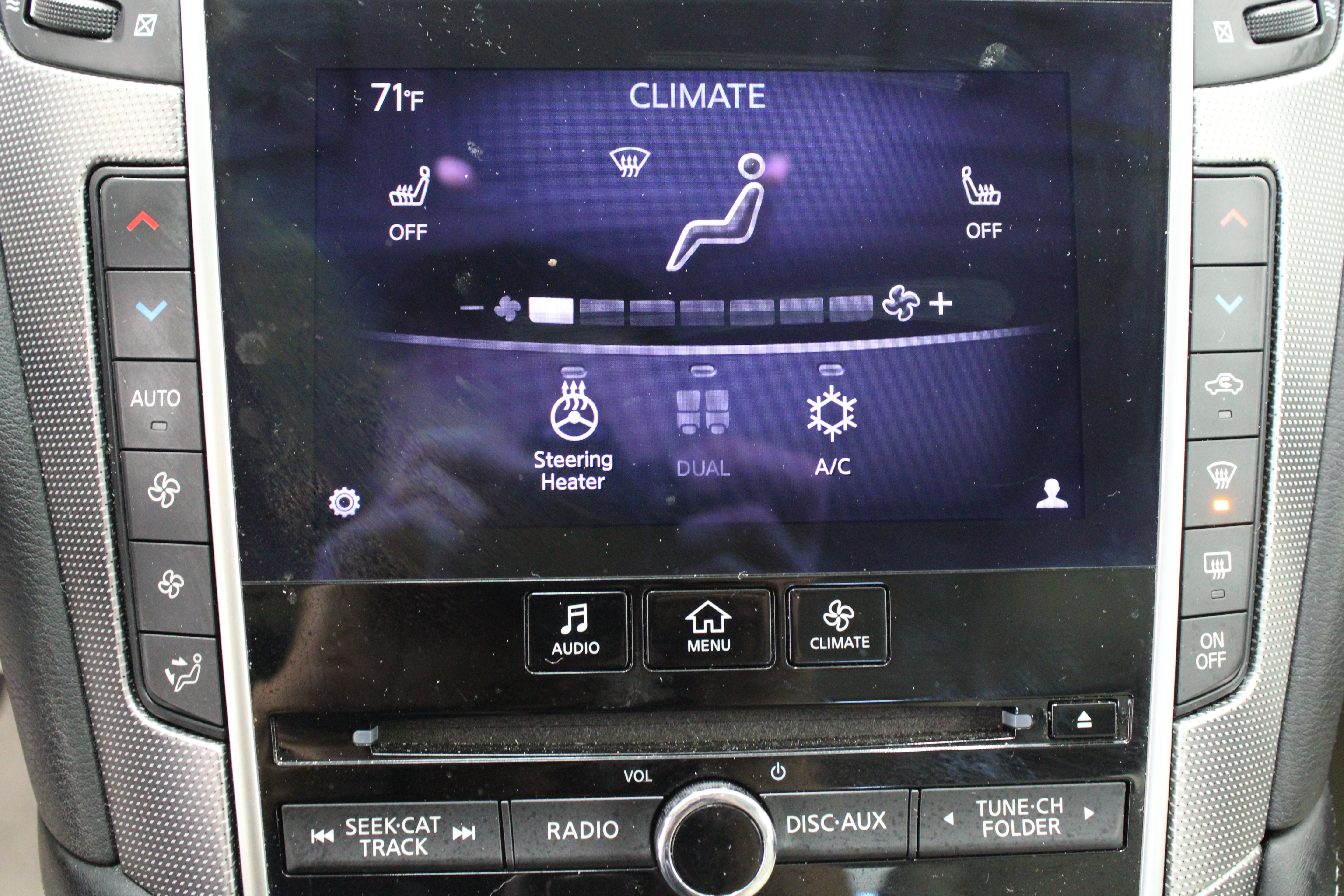 Used 2015 INFINITI Q50 Premium AWD/4WD image 20