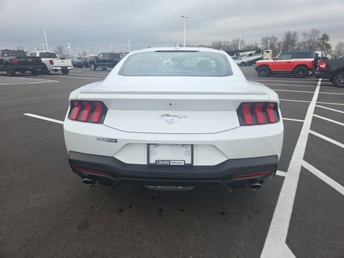 Used 2025 Ford Mustang Premium RWD image 12