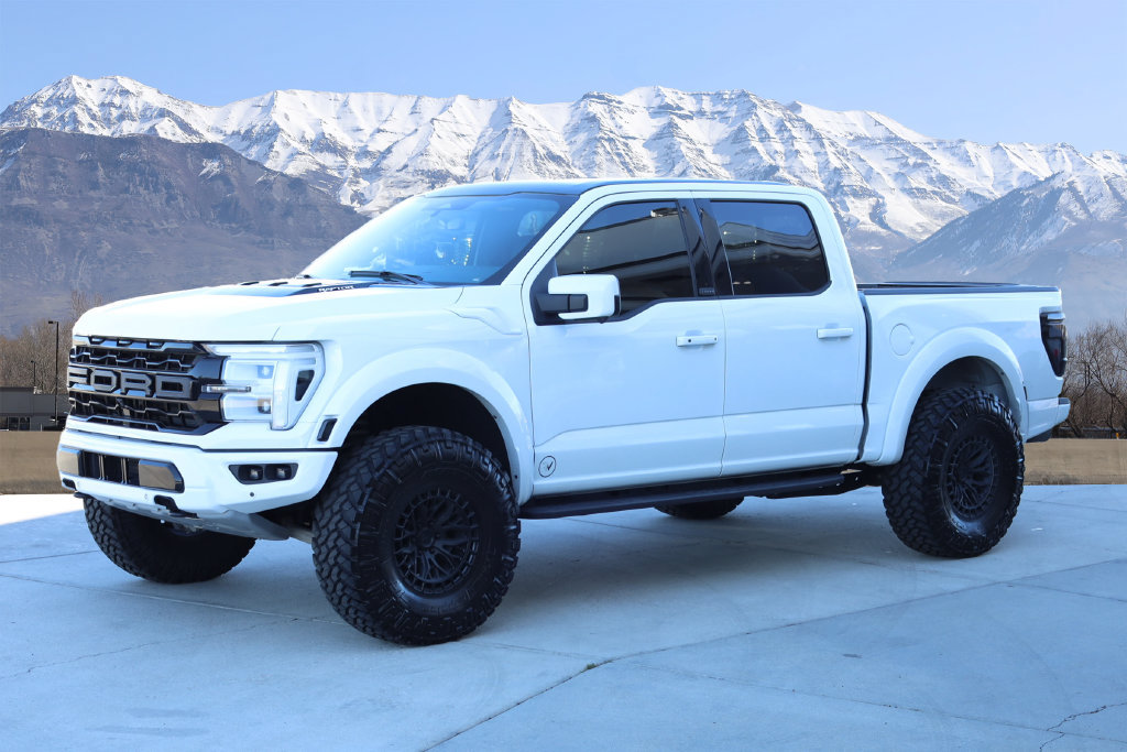 Used 2025 Ford F150 Raptor AWD/4WD image 2