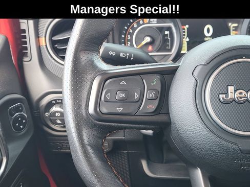 Used 2024 Jeep Gladiator Mojave w/ Safety Group AWD/4WD image 31