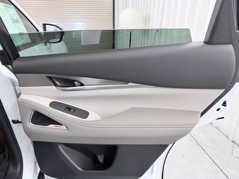 New 2027 INFINITI QX60 Luxe w/ Cargo Package FWD image 42