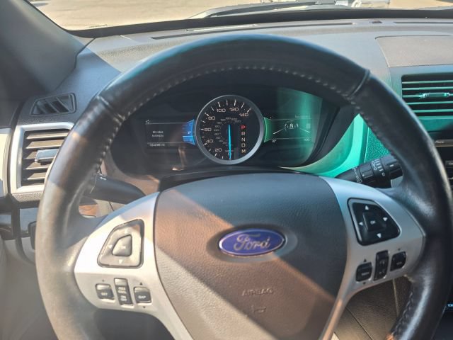 Used 2015 Ford Explorer Limited w/ Equipment Group 302A FWD image 15