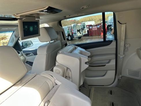 Used 2018 GMC Yukon XL Denali w/ Open Road Package image 38