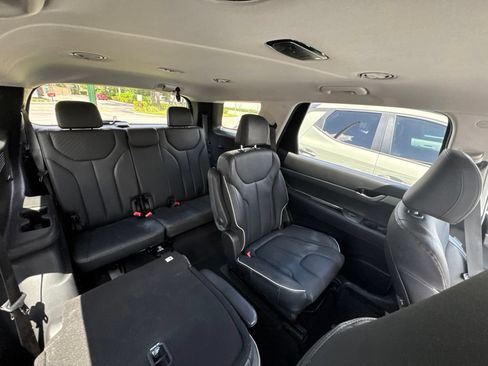 Used 2025 Hyundai Palisade SEL FWD image 15