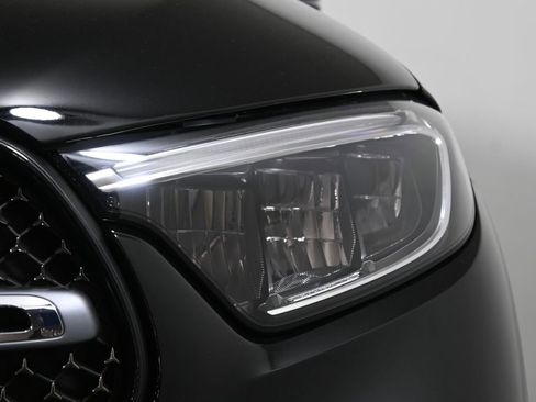 New 2026 Mercedes-Benz GLC 350e 4MATIC image 11