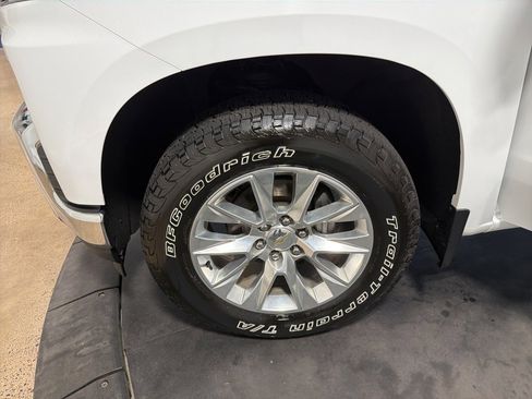 Used 2021 Chevrolet Silverado 1500 LTZ w/ Technology Package image 39