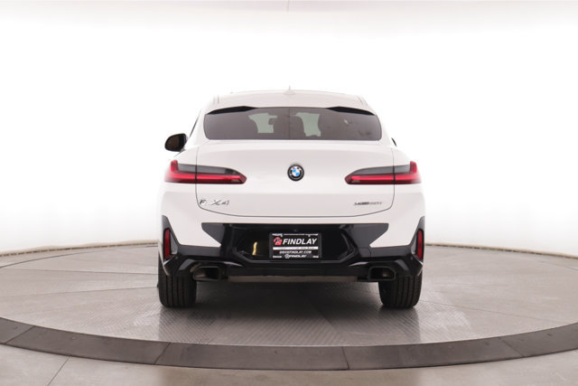 Used 2023 BMW X4 xDrive30i w/ M Sport Package AWD/4WD image 11