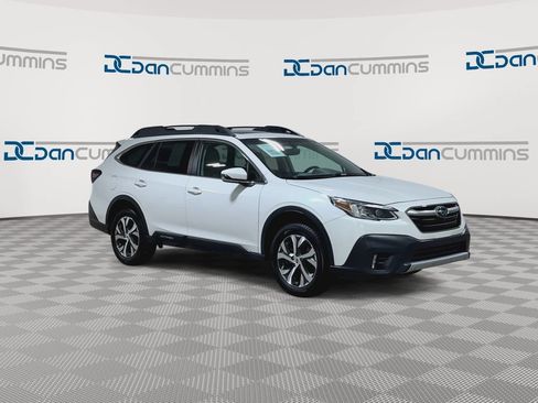 Used 2022 Subaru Outback Limited AWD/4WD image 2