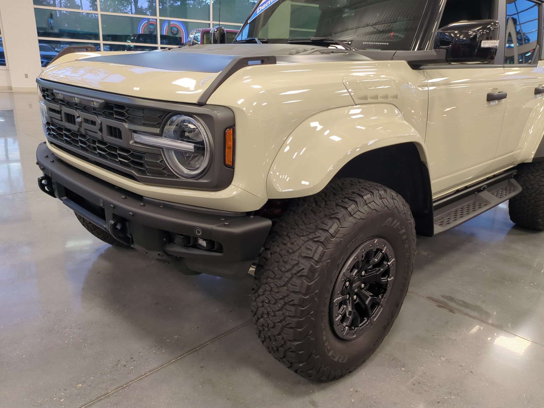 New 2025 Ford Bronco Raptor AWD/4WD image 9