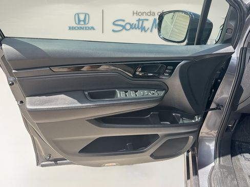 Certified 2023 Honda Odyssey Elite image 20