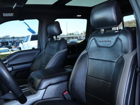 Used 2017 Ford F150 Raptor w/ Equipment Group 802A Luxury image 14