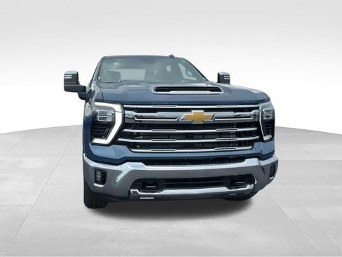 New 2026 Chevrolet Silverado 2500 LTZ AWD/4WD image 3