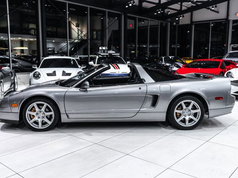 Used 2004 Acura NSX T image 35