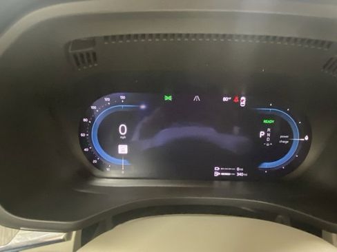 Certified 2025 Volvo XC60 T8 Ultra w/ Protection Package Premier image 16