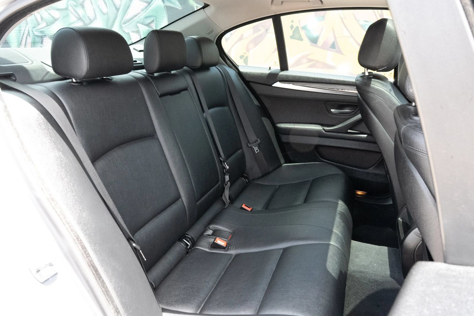 Used 2016 BMW 528i Sedan RWD image 32