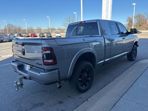 Used 2022 RAM 2500 Limited w/ Night Edition image 3