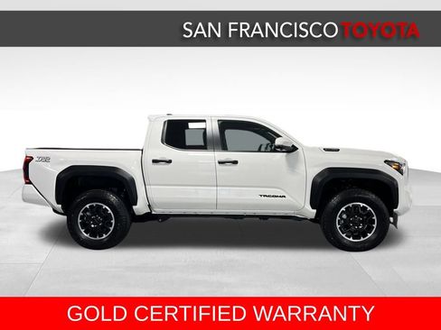 Certified 2025 Toyota Tacoma TRD Off-Road image 6
