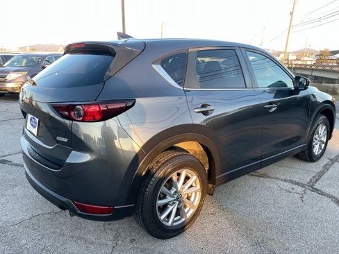 Used 2019 MAZDA CX-5 Touring image 5