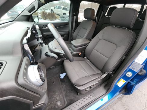 Used 2023 Chevrolet Colorado LT w/ LT Convenience Package II AWD/4WD image 28