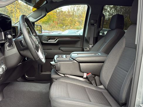 Used 2024 GMC Sierra 1500 Elevation image 13