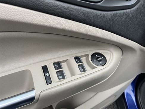 Used 2016 Ford Escape Titanium w/ Equipment Group 301A AWD/4WD image 19