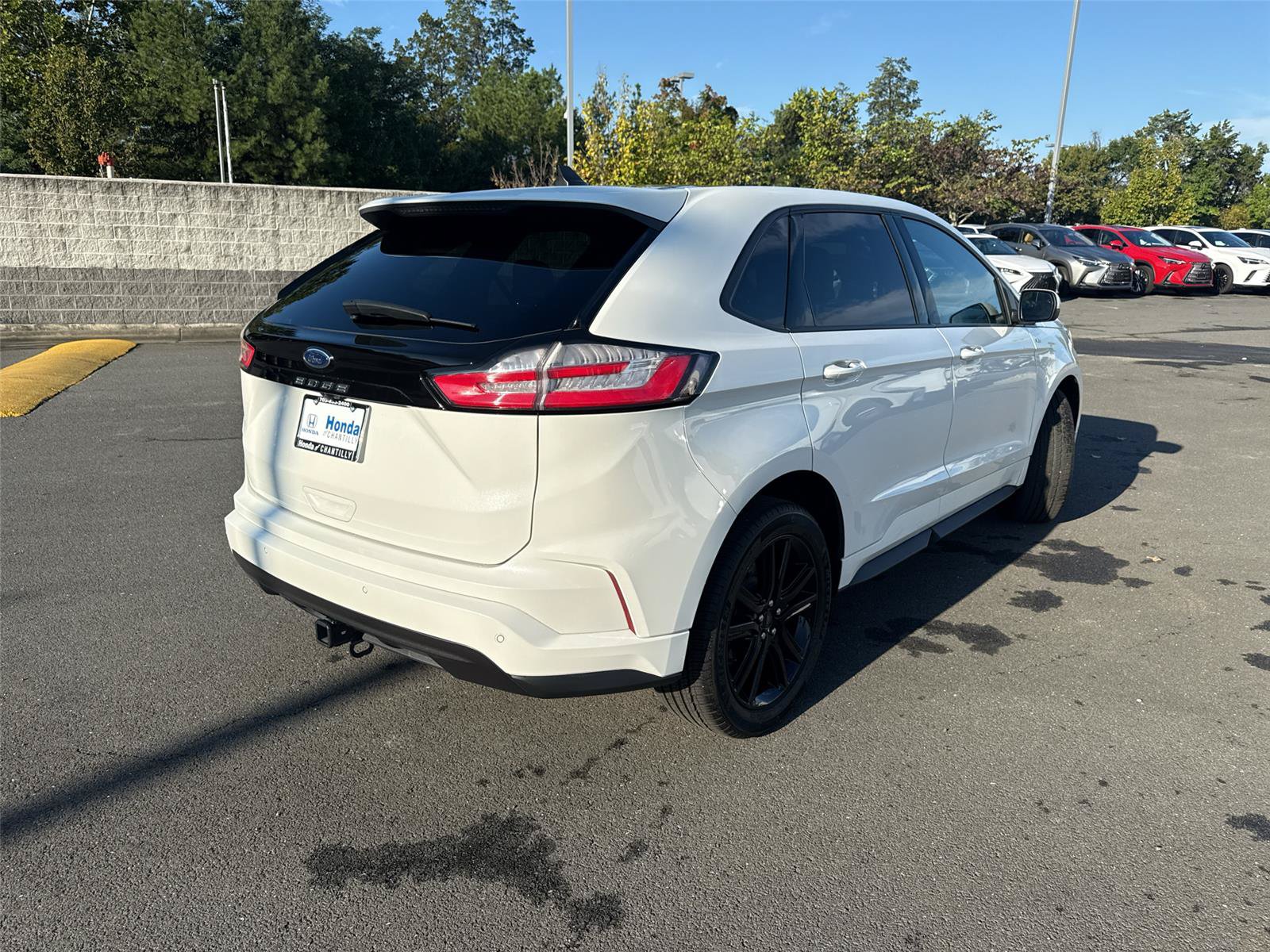 Used 2022 Ford Edge ST-Line w/ Class II Trailer Tow Package AWD/4WD image 27