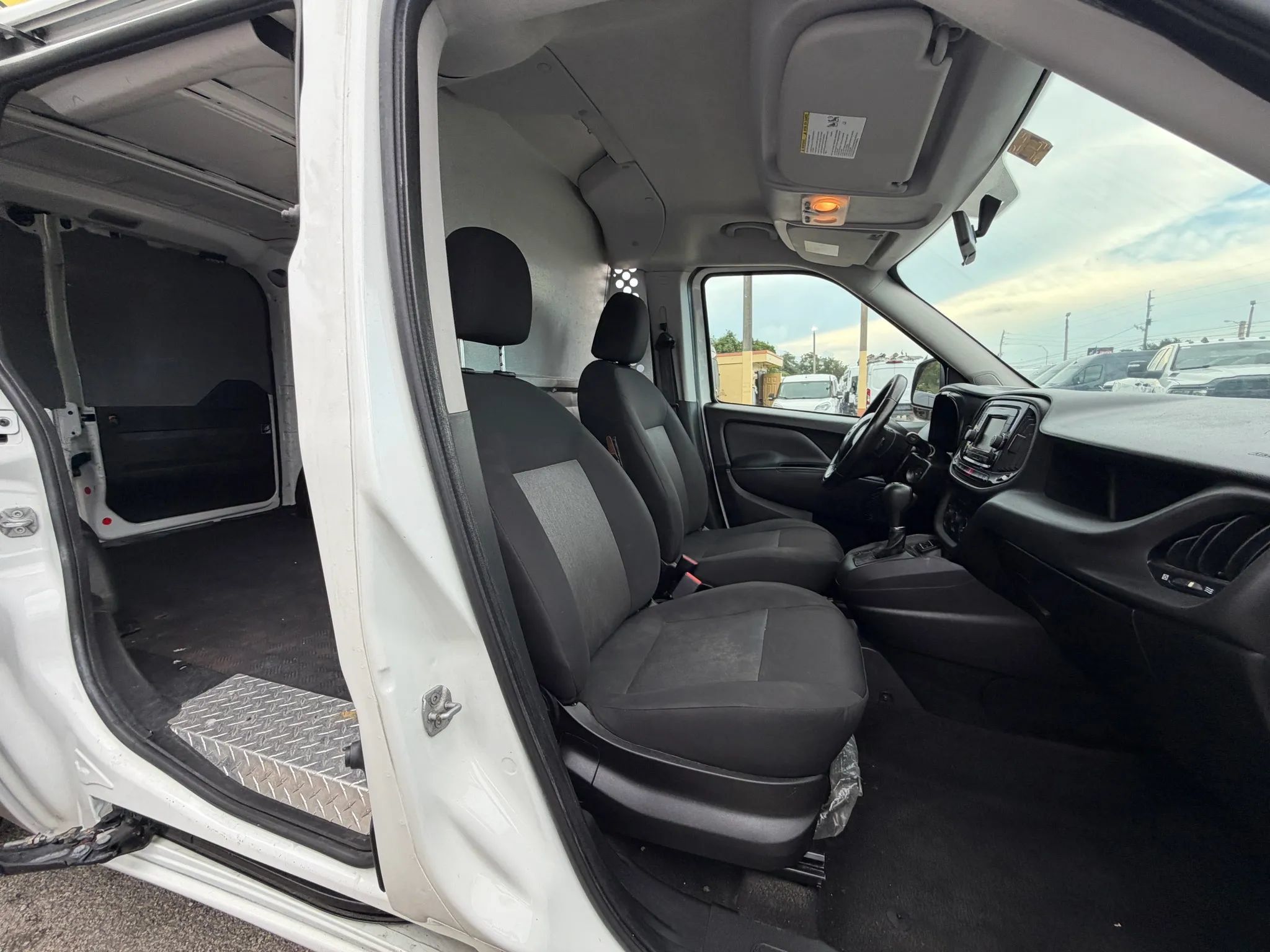 Used 2021 RAM ProMaster City Tradesman SLT FWD image 20