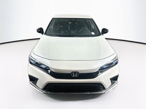 Used 2023 Honda Civic Sport image 2