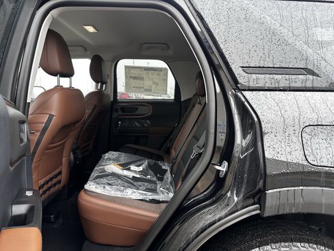 New 2025 Ford Bronco Sport Outer Banks w/ Outer Banks Tech Package+ AWD/4WD image 6