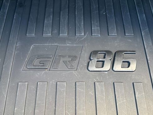 Used 2024 Toyota GR86 RWD image 19