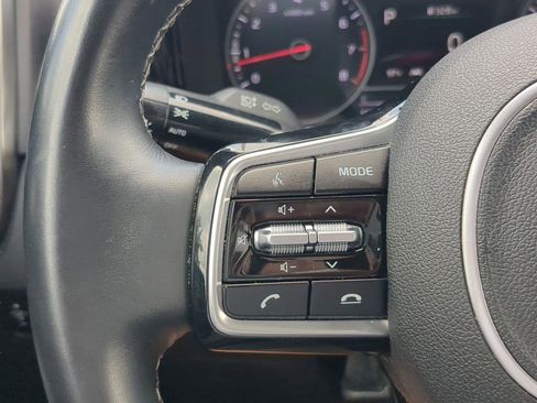 Used 2021 Kia Sorento S image 23