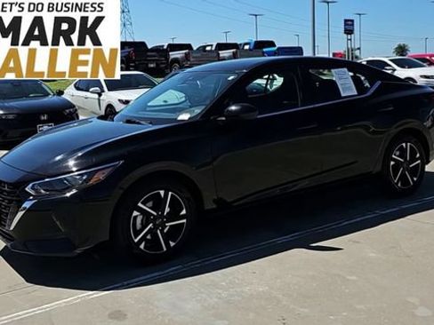 Used 2025 Nissan Sentra SV FWD image 4