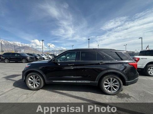 Used 2021 Ford Explorer Limited w/ Equipment Group 301A image 2