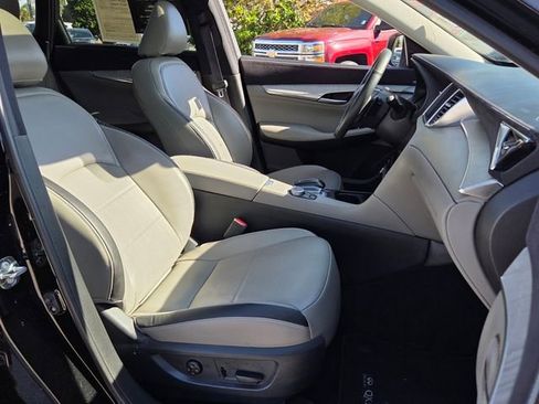 Certified 2024 INFINITI QX50 Sensory w/ Accent Package image 23