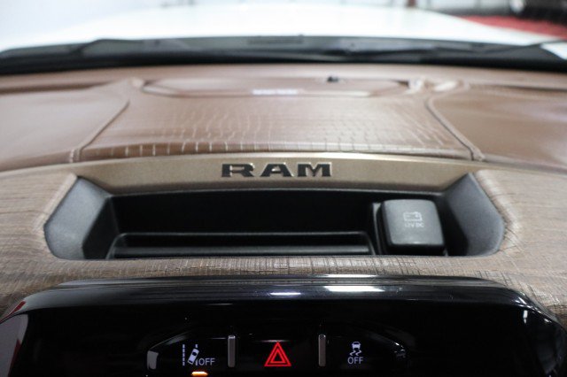 Used 2021 RAM 2500 Limited AWD/4WD image 54