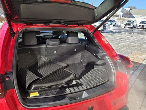 Used 2022 Lexus UX 250h w/ Premium Package image 17