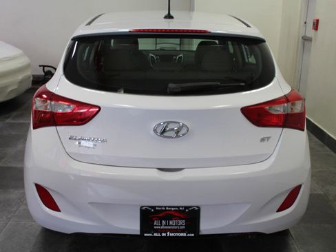 Used 2016 Hyundai Elantra GT image 5