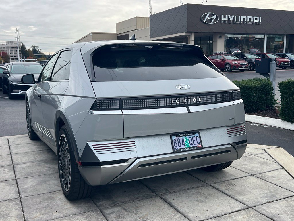 Certified 2024 Hyundai Ioniq 5 Limited AWD/4WD image 11