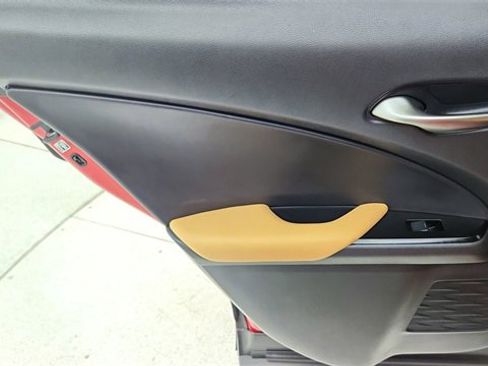 Used 2023 Lexus UX 250h FWD w/ Premium Package image 31