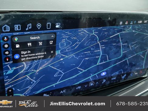 Used 2025 Chevrolet Suburban RST w/ Comfort Package image 16