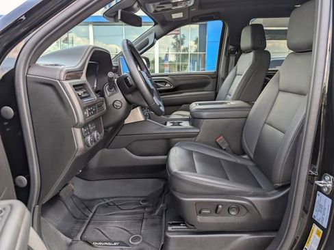 Used 2023 Chevrolet Tahoe LT w/ Luxury Package AWD/4WD image 10